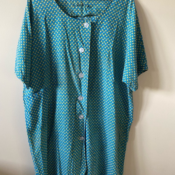 5/$35 Vintage floral print tshirt dress